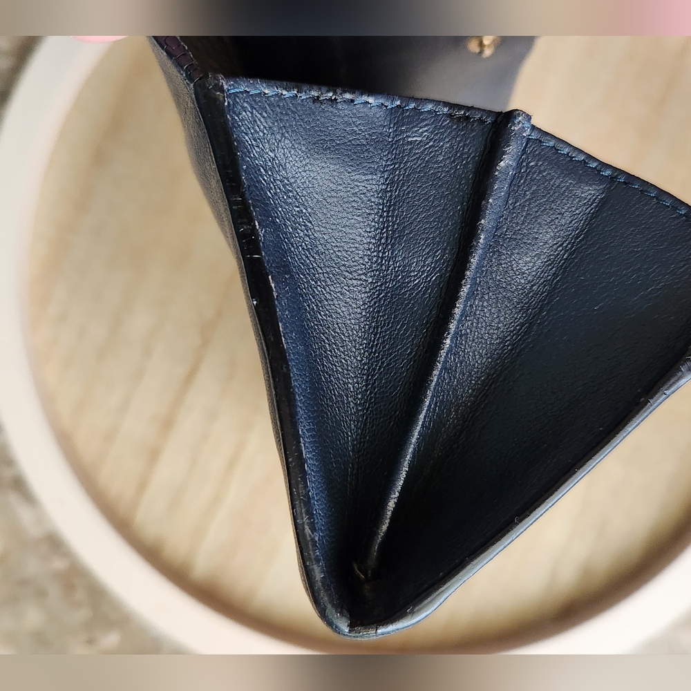 Authentic Chloe wallet - Picture 3 of 16
